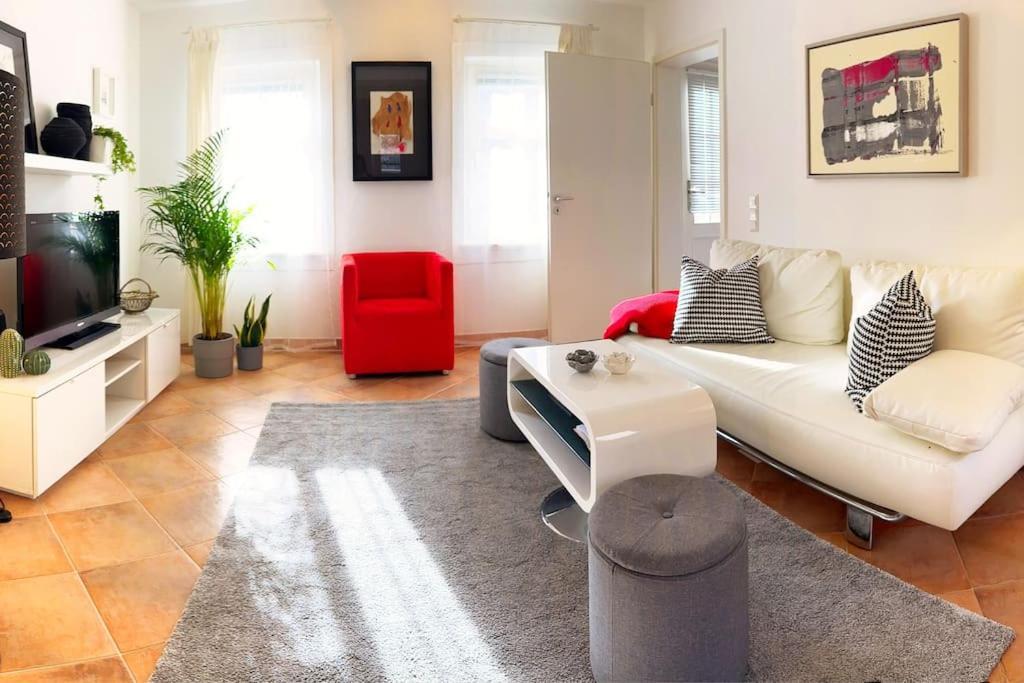 Kuenstler Ferienwohnung Am Weilburger Schloss, Marktplatz 9 외부 사진